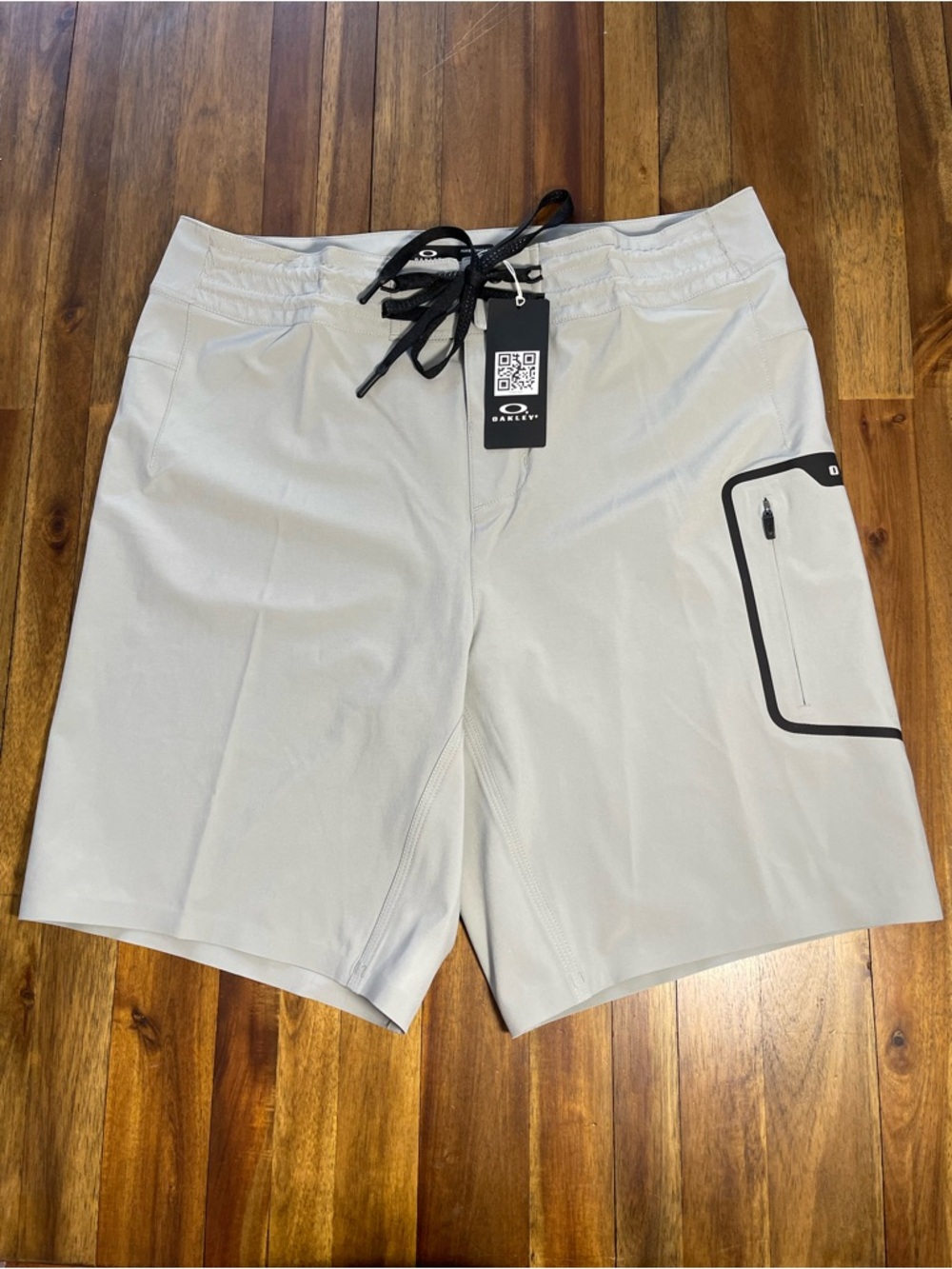 Oakley Warerscape  Light Gray Board Shorts with Black Accents